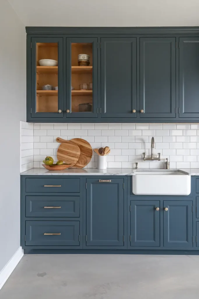 French Beret by Benjamin Moore-kitchen paint color ideas