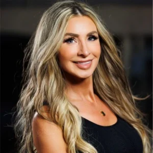 Author Mindy Medford