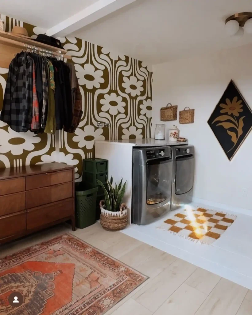 Retro Floral Wallpaper with Warm Vintage Energy