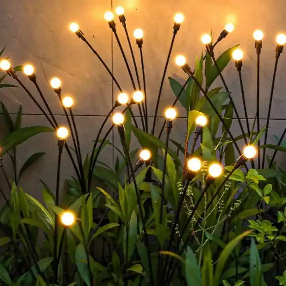 Modern Stem Light Garden Feature