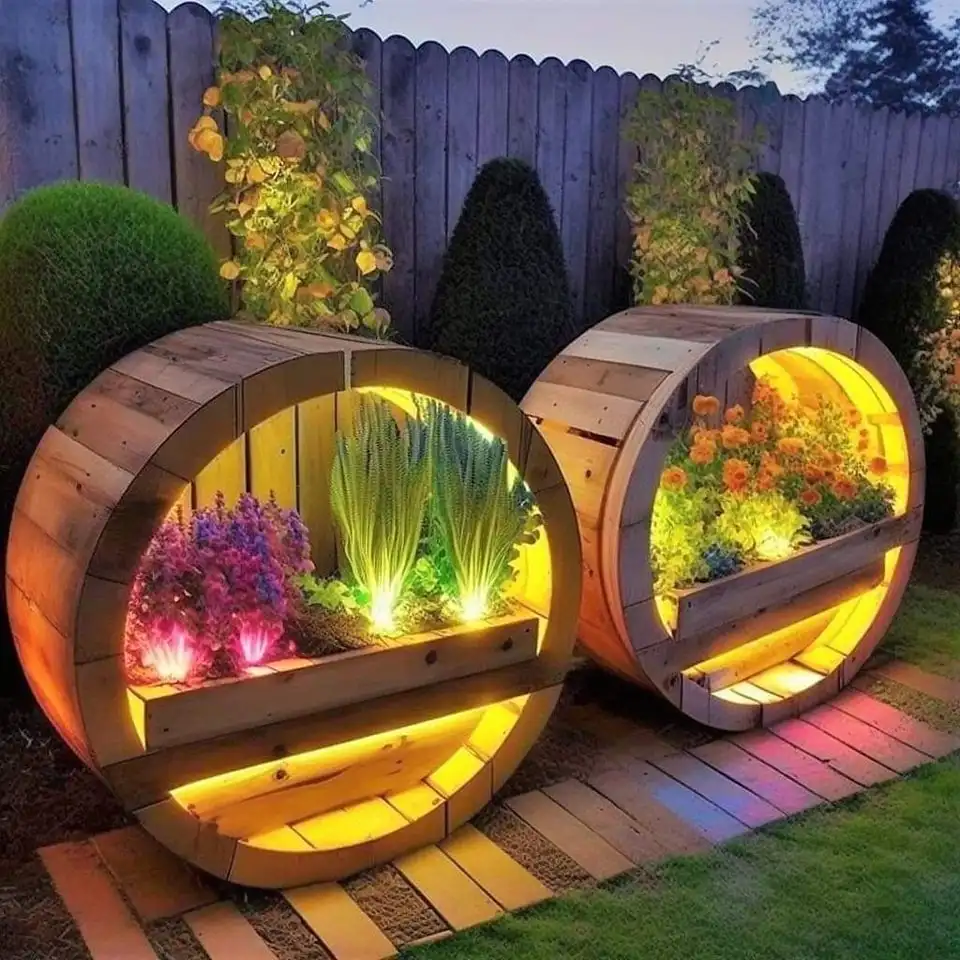 Circular Pallet Display Planters
