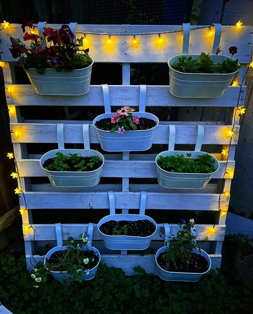 Simple Pallet Wall with Hanging Planters 1