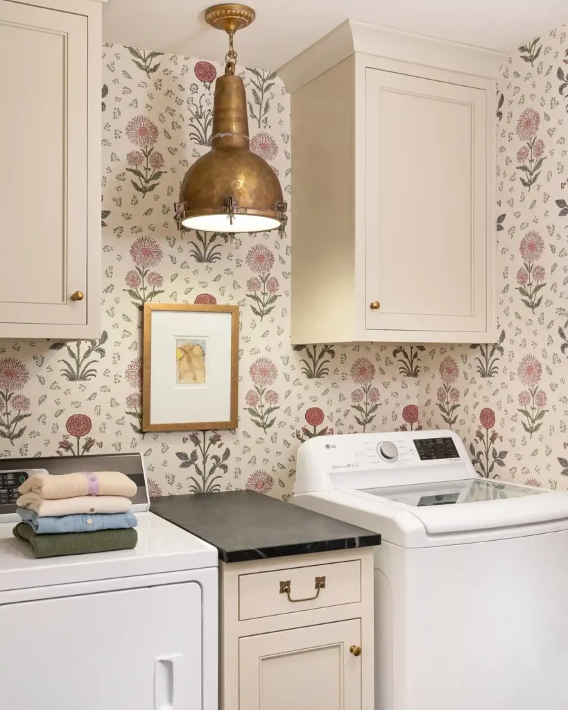 Soft Floral Vintage Charm with Gentle Warmth